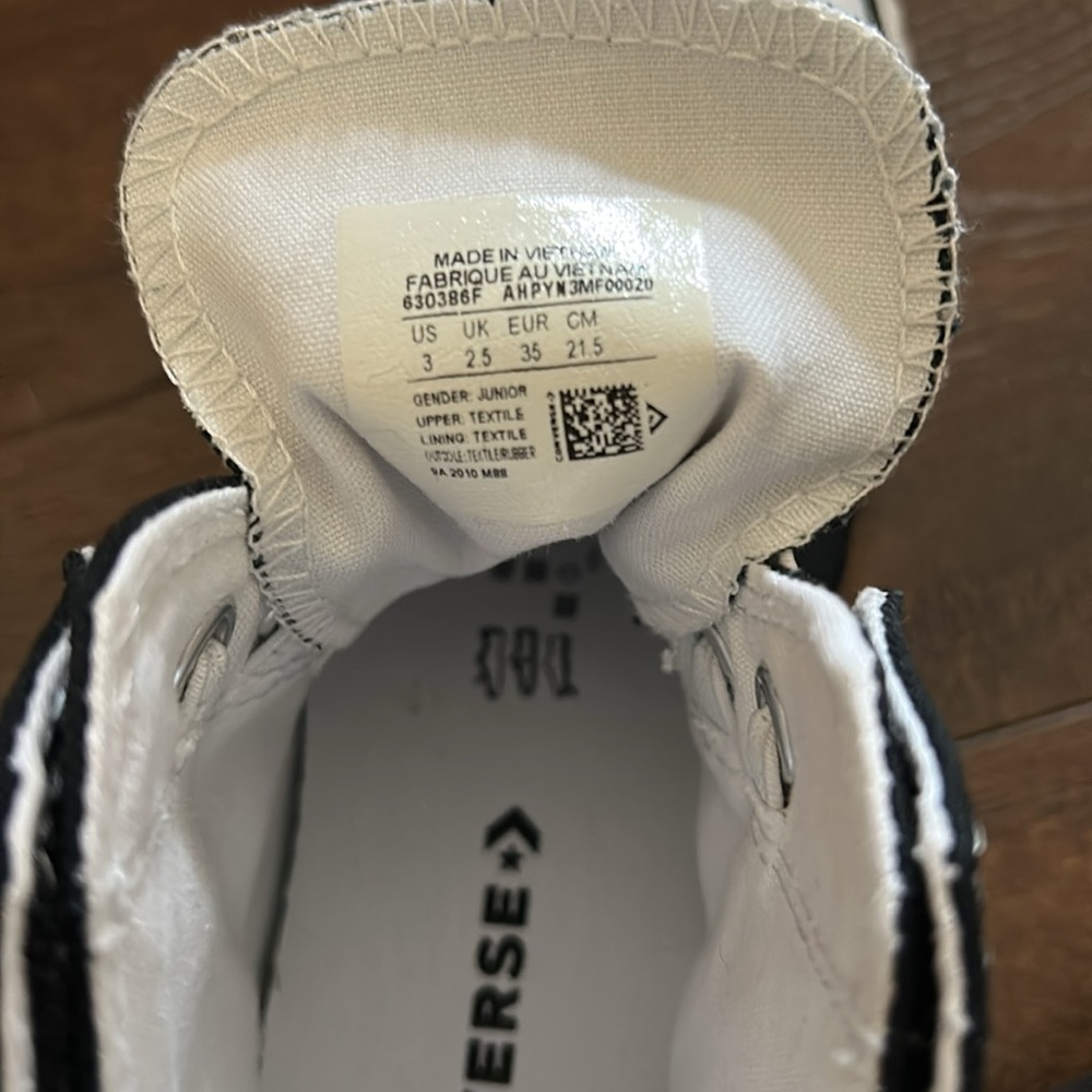 Converse girls shoes - Picture 4 of 4